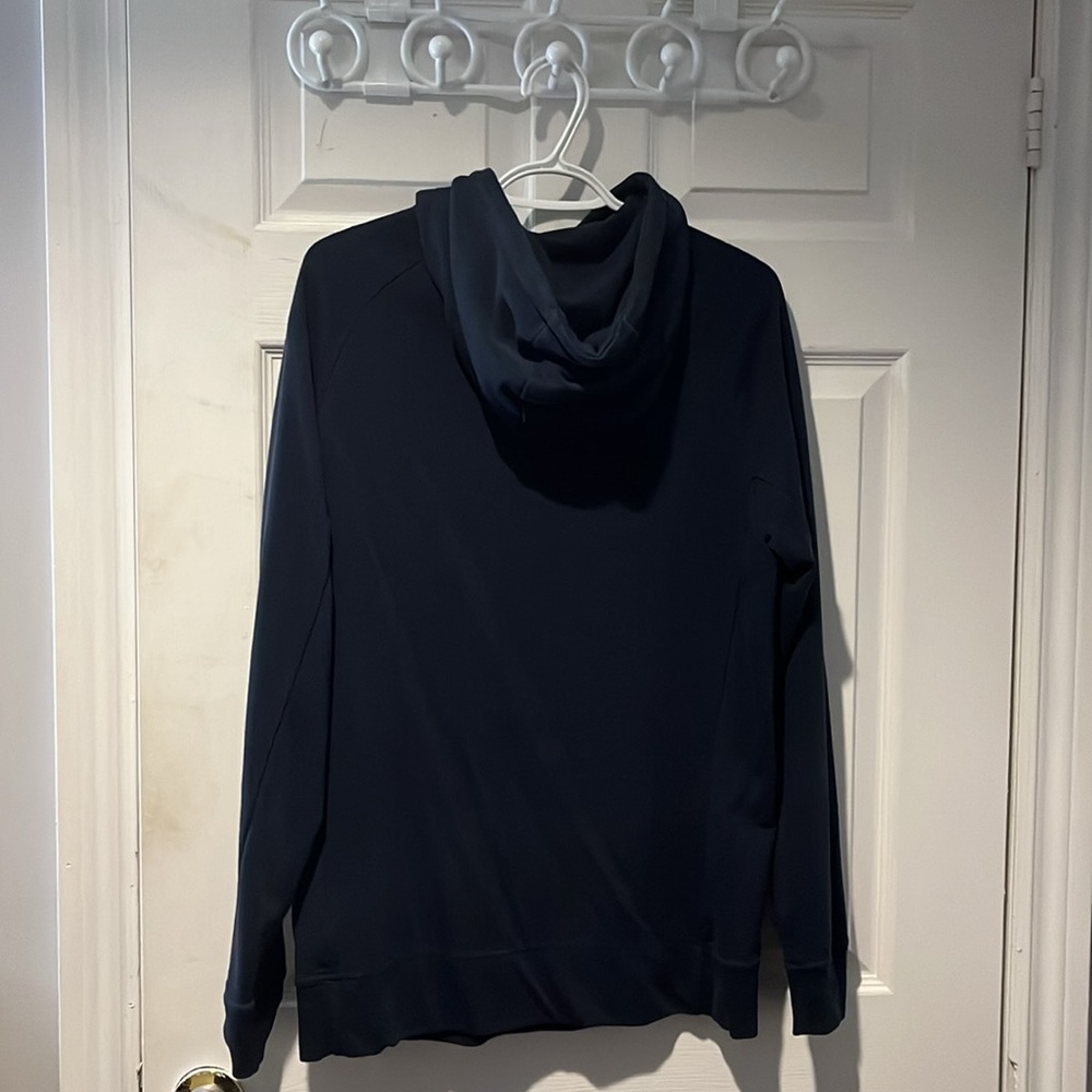Men’s Gymshark sweater - Picture 2 of 3